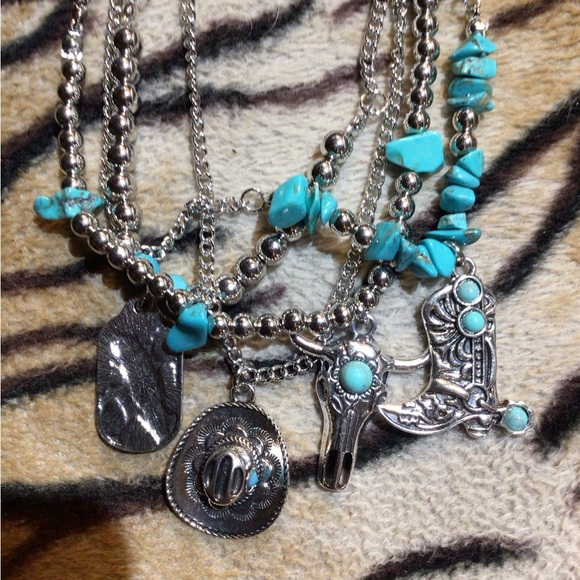 NeW  Boho Western Turquoise and alloy Silver Layered Necklace Set - Picture 5 of 6